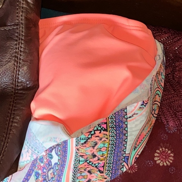 NWOT Racerback Ruffle Bikini Top - Picture 4 of 4